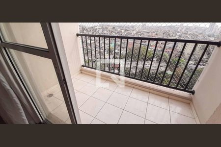 Sacada de apartamento para alugar com 3 quartos, 65m² em Umuarama, Osasco