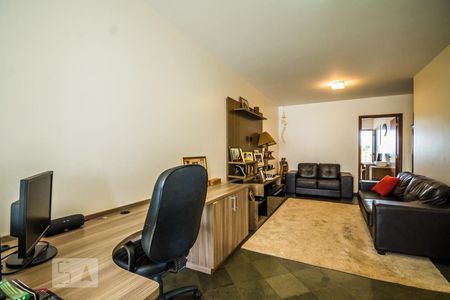 Sala de TV de casa para alugar com 4 quartos, 240m² em Jardim Guanabara, Campinas