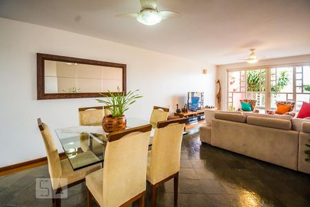 Sala de casa para alugar com 4 quartos, 240m² em Jardim Guanabara, Campinas