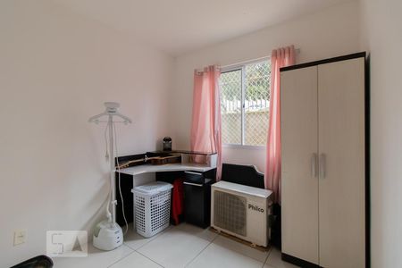 Quarto 2 de apartamento para alugar com 2 quartos, 40m² em Rondônia, Novo Hamburgo