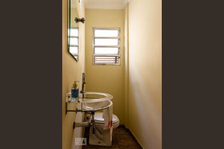 Lavabo de casa à venda com 3 quartos, 150m² em Vila Guilhermina, São Paulo