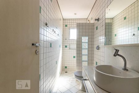 Casa à venda com 150m², 3 quartos e 1 vaga Casa à venda com 150m², 3 quartos e 1 vagaBanheiro