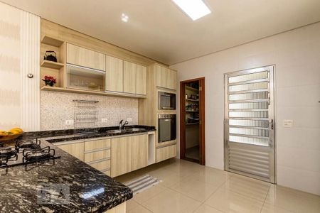 Casa à venda com 150m², 3 quartos e 1 vaga Casa à venda com 150m², 3 quartos e 1 vagaCozinha