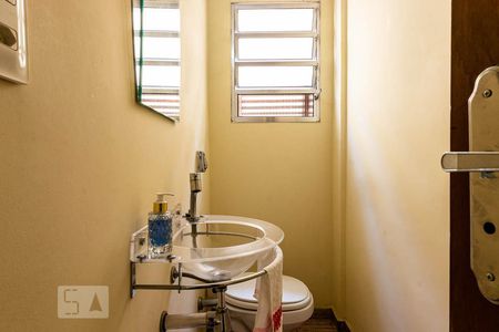 Lavabo de casa à venda com 3 quartos, 150m² em Vila Guilhermina, São Paulo