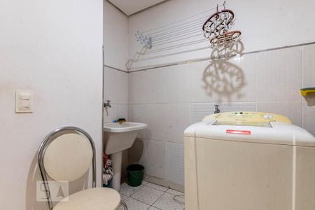 Casa à venda com 150m², 3 quartos e 1 vaga Casa à venda com 150m², 3 quartos e 1 vagaÁrea de serviço