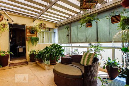 Casa à venda com 150m², 3 quartos e 1 vaga Casa à venda com 150m², 3 quartos e 1 vagaJardim