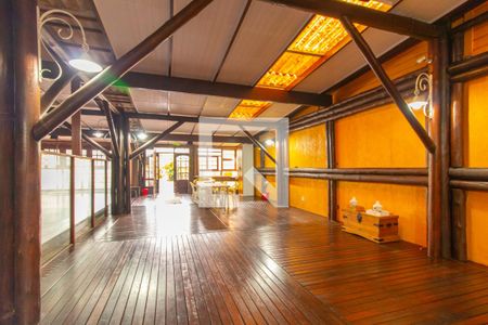 Sala de casa para alugar com 3 quartos, 454m² em Cristal, Porto Alegre