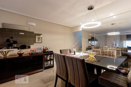 Sala de casa à venda com 3 quartos, 240m² em Vila Gustavo , São Paulo