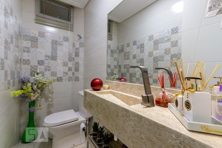 Lavabo de casa à venda com 3 quartos, 240m² em Vila Gustavo , São Paulo