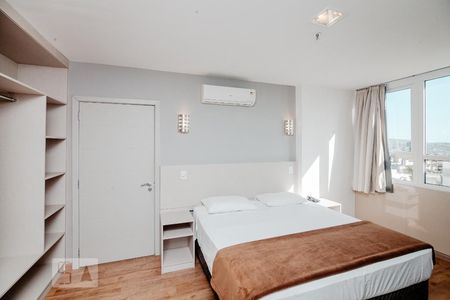 Dormitório de kitnet/studio para alugar com 1 quarto, 41m² em Petrópolis, Porto Alegre