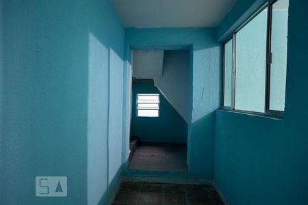 Corredor de casa para alugar com 2 quartos, 75m² em Vila Carrao, São Paulo