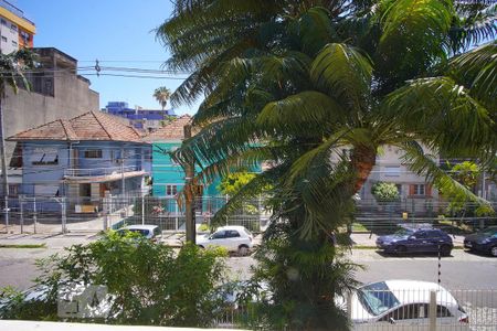 Quarto 1 - Vista de casa à venda com 3 quartos, 370m² em Floresta, Porto Alegre