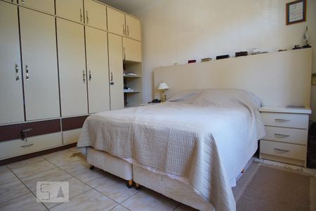 Quarto 1 de casa à venda com 3 quartos, 370m² em Floresta, Porto Alegre