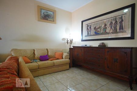 Sala 2 de casa à venda com 3 quartos, 370m² em Floresta, Porto Alegre