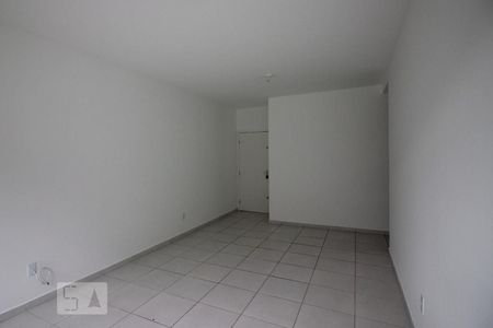 Sala de apartamento para alugar com 2 quartos, 85m² em Córrego Grande, Florianópolis