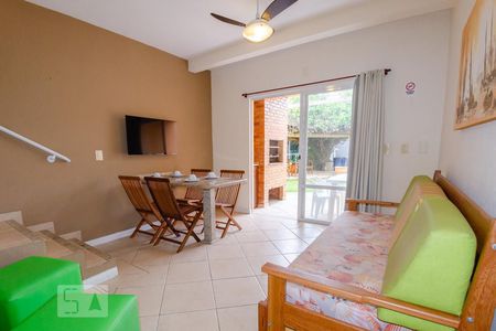 Sala de apartamento para alugar com 2 quartos, 100m² em Ingleses do Rio Vermelho, Florianópolis