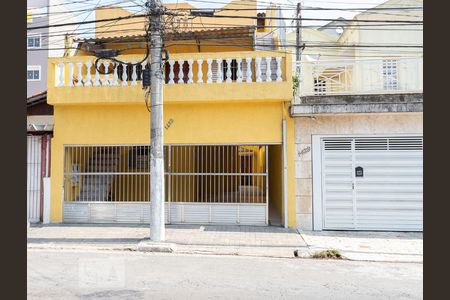 Casa à venda com 50m², 2 quartos e 1 vaga Casa à venda com 50m², 2 quartos e 1 vagaFachada