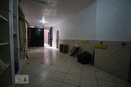 Casa à venda com 435m², 3 quartos e 6 vagas Casa à venda com 435m², 3 quartos e 6 vagasGaragem