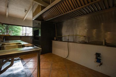 Casa à venda com 435m², 3 quartos e 6 vagas Casa à venda com 435m², 3 quartos e 6 vagasÁrea comum