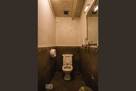 Casa à venda com 435m², 3 quartos e 6 vagas Casa à venda com 435m², 3 quartos e 6 vagasÁrea comum