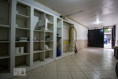 Casa à venda com 435m², 3 quartos e 6 vagas Casa à venda com 435m², 3 quartos e 6 vagasGaragem