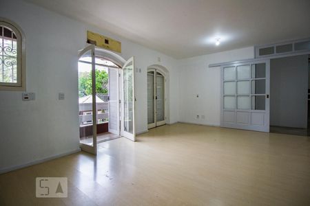 Casa à venda com 435m², 3 quartos e 6 vagas Casa à venda com 435m², 3 quartos e 6 vagasSuíte 2