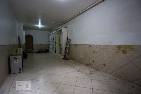 Casa à venda com 435m², 3 quartos e 6 vagas Casa à venda com 435m², 3 quartos e 6 vagasGaragem