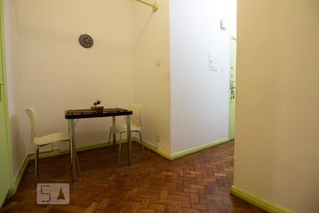 Sala de apartamento para alugar com 1 quarto, 40m² em Copacabana, Rio de Janeiro