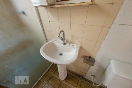 Banheiro de casa à venda com 1 quarto, 80m² em Jardim Paraventi, Guarulhos
