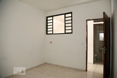 Quarto 2 de casa para alugar com 2 quartos, 90m² em Parque Arariba, São Paulo