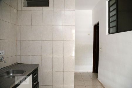 Cozinha de casa para alugar com 2 quartos, 90m² em Parque Arariba, São Paulo