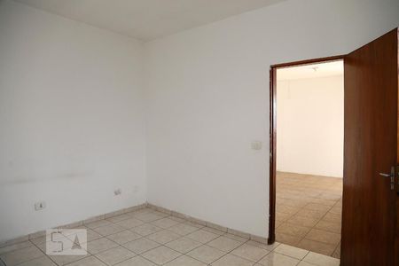 Sala de casa para alugar com 2 quartos, 90m² em Parque Arariba, São Paulo