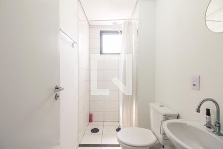 Banheiro de apartamento à venda com 1 quarto, 31m² em Vila Granada, São Paulo