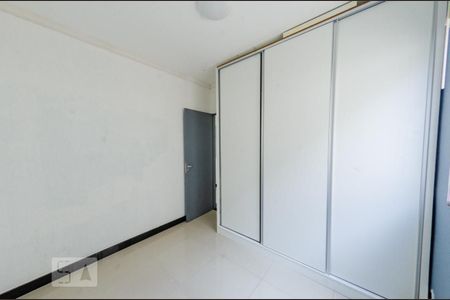 Quarto 2 de apartamento para alugar com 2 quartos, 55m² em Salgado Filho, Belo Horizonte