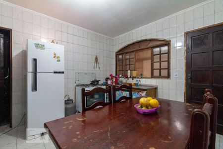 Cozinha de casa para alugar com 2 quartos, 65m² em Itaquera, São Paulo