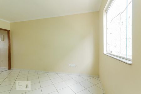 Sala de casa de condomínio para alugar com 2 quartos, 120m² em Vila Guarani, Mauá