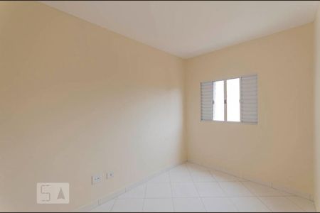 Quarto 2 de casa de condomínio para alugar com 2 quartos, 42m² em Vila Granada, São Paulo