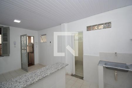 Cozinha de kitnet/studio para alugar com 1 quarto, 25m² em Oswaldo Cruz, Rio de Janeiro