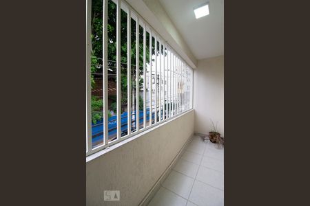 Sacada da Sala de casa à venda com 3 quartos, 103m² em Vila Camargos, Guarulhos