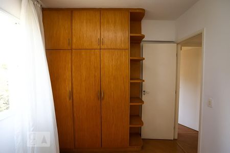 Quarto 01 de apartamento para alugar com 2 quartos, 60m² em Vila Andrade, São Paulo