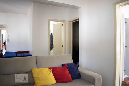 Sala de Estar de apartamento à venda com 2 quartos, 66m² em Santo Antônio, Porto Alegre