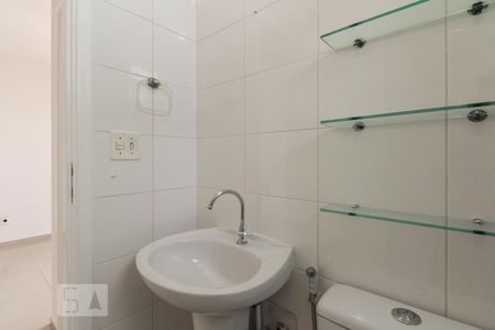 Banheiro  de apartamento para alugar com 2 quartos, 50m² em Belém , São Paulo