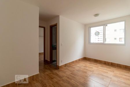 Sala de apartamento para alugar com 2 quartos, 42m² em Jardim Iris, São Paulo