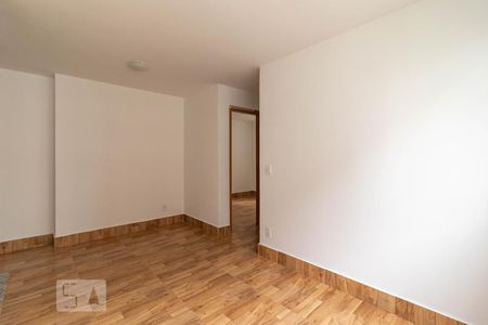 Sala de apartamento para alugar com 2 quartos, 42m² em Jardim Iris, São Paulo