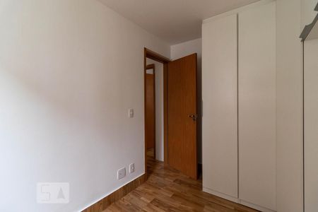 Quarto 1 de apartamento para alugar com 2 quartos, 42m² em Jardim Iris, São Paulo