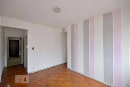 Sala de apartamento à venda com 2 quartos, 82m² em Vila Firmiano Pinto, São Paulo