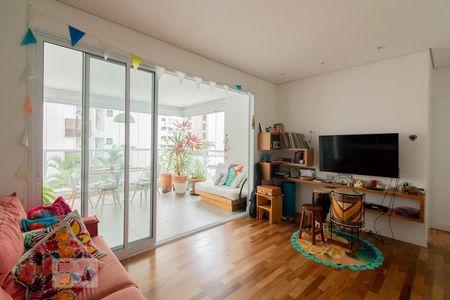 Sala de apartamento para alugar com 2 quartos, 76m² em Moema, São Paulo