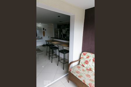 Varanda da Sala de casa para alugar com 2 quartos, 70m² em Vila Nivi, São Paulo