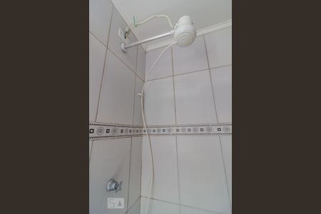 Banheiro - chuveiro de kitnet/studio à venda com 1 quarto, 29m² em Centro Histórico, Porto Alegre