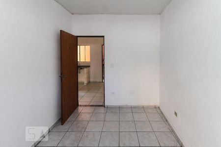 Quarto 02 de casa de condomínio para alugar com 2 quartos, 50m² em Vila Lucia, São Paulo